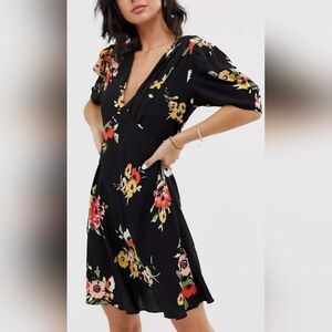 Free People Neon Garden Floral Black/Red Puff Sleeve Mini Dress 100%Viscose Med